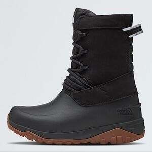 The North Face Yukiona Mid Boot in TNF Black, NIB, Sz 6